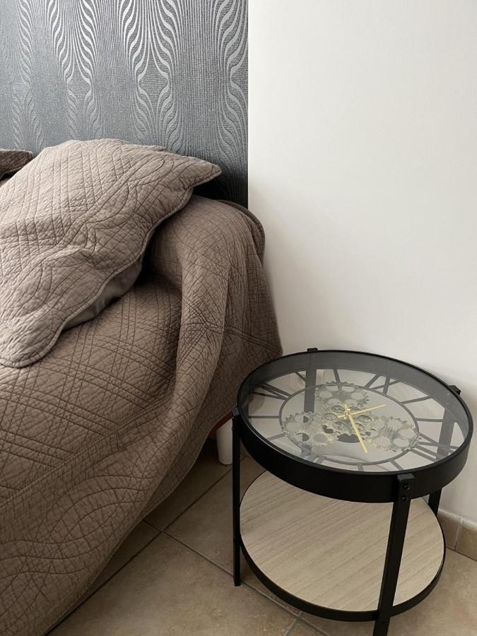 ביוסי-סיינט-ג'ורג' Studio Meuble מראה חיצוני תמונה