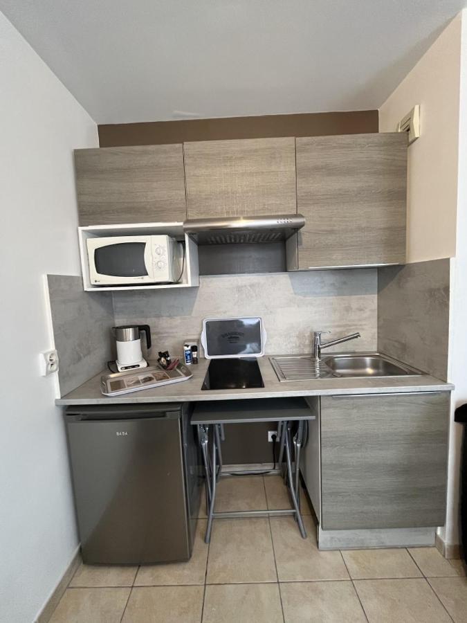ביוסי-סיינט-ג'ורג' Studio Meuble מראה חיצוני תמונה